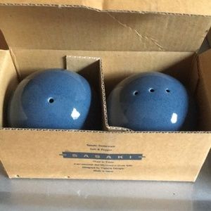 NIB Sasaki Colorstone Teal Salt & Pepper Shaker set Massimo Vignelli